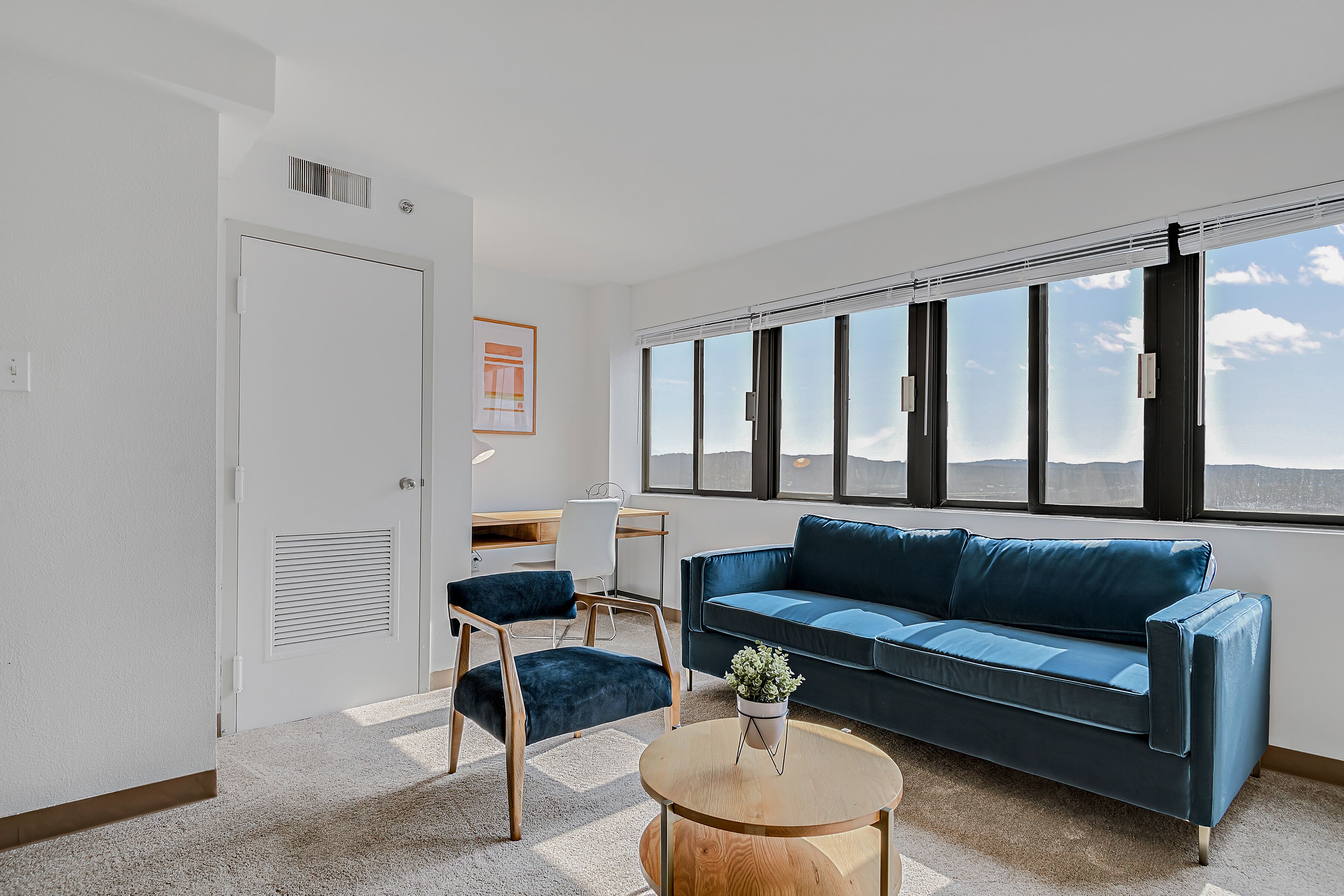 Bright and Designed 1BR with Gym