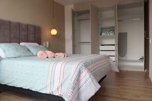 1 bedroom, WiFi - Cinnamon Suite - Comfy - Private- NEW - Stylish (Quito)