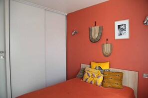 3 chambres, lit parapluie, Wi-Fi gratuit, draps fournis