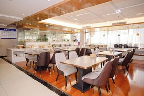 Dining - Jianguo Hotel (Qian'an)