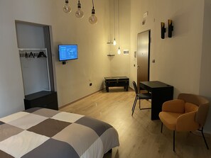 1 makuuhuone, työpöytä, ilmainen Wi-Fi, vuodevaatteet