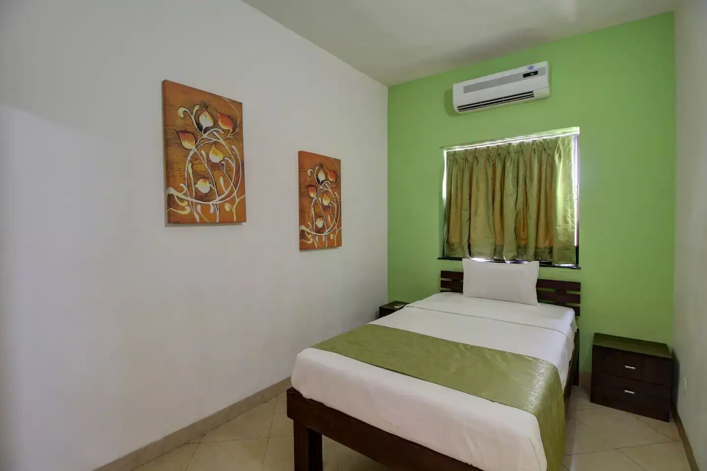 junior suite with 2 Bedroom 1