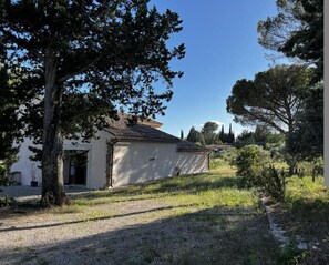 Enceinte de lâhĂ©bergement