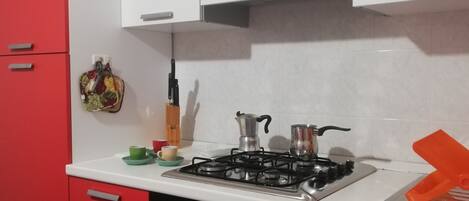 冰箱、烤箱、炉灶、茶具/咖啡用具