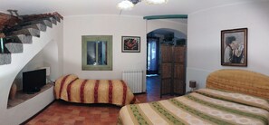 4 bedrooms, iron/ironing board, travel crib, free WiFi