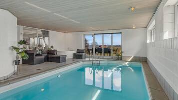Piscine couverte