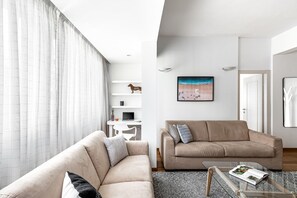 Living area - BEN GURION BLVD - Classic Collection - By HOMY (Tel Aviv)