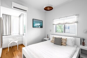 1 Bedroom Apartment Superiour (Bazel #47 St.) | 1 bedroom, down comforters, desk, blackout drapes - BEN GURION BLVD - Classic Collection - By HOMY (Tel Aviv)