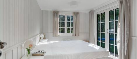 3 makuuhuonetta, vauvan matkasänky, ilmainen Wi-Fi