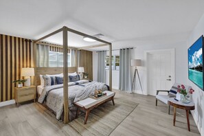 3 bedrooms, in-room safe, desk, iron/ironing board