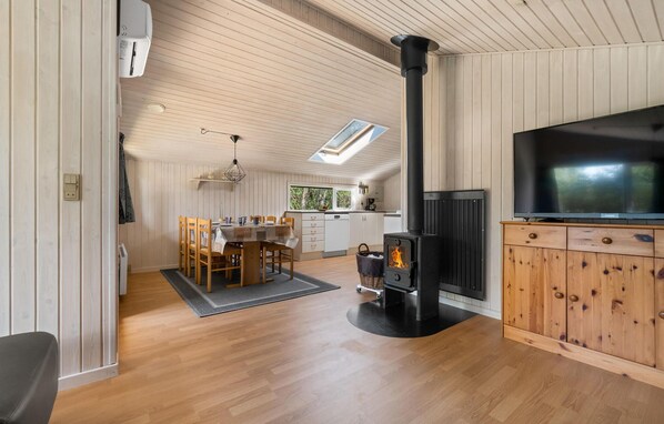 Interior - 3 bedroom nice home in Fjerritslev (Fjerritslev)