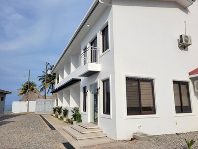 Surprising, delicate, space for 3 with balcony sea view