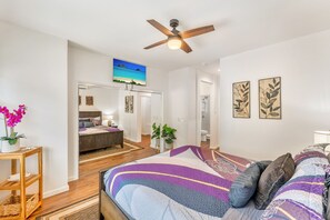 4 Schlafzimmer, Schreibtisch, Bügeleisen/Bügelbrett, Reisekinderbett