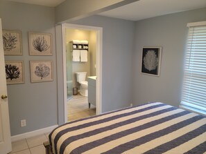 3 camere, una scrivania, Wi-Fi gratuito, lenzuola