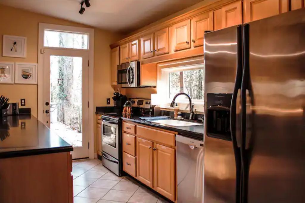 Cherokee Logger's Cabin on The James~15 min to DT!