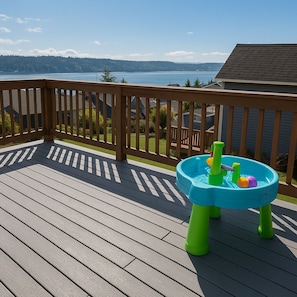 Property grounds - Charming ocean view - hot tub - pet friendly (Bremerton)