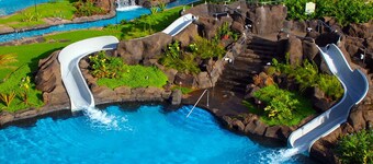 Beautiful Air Conditioned 2nd Floor 2 Bedroom w/mountain and slight ocean view