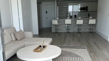 Elite Condo | Living area