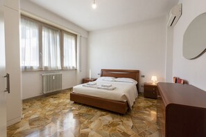 2 Schlafzimmer, WLAN