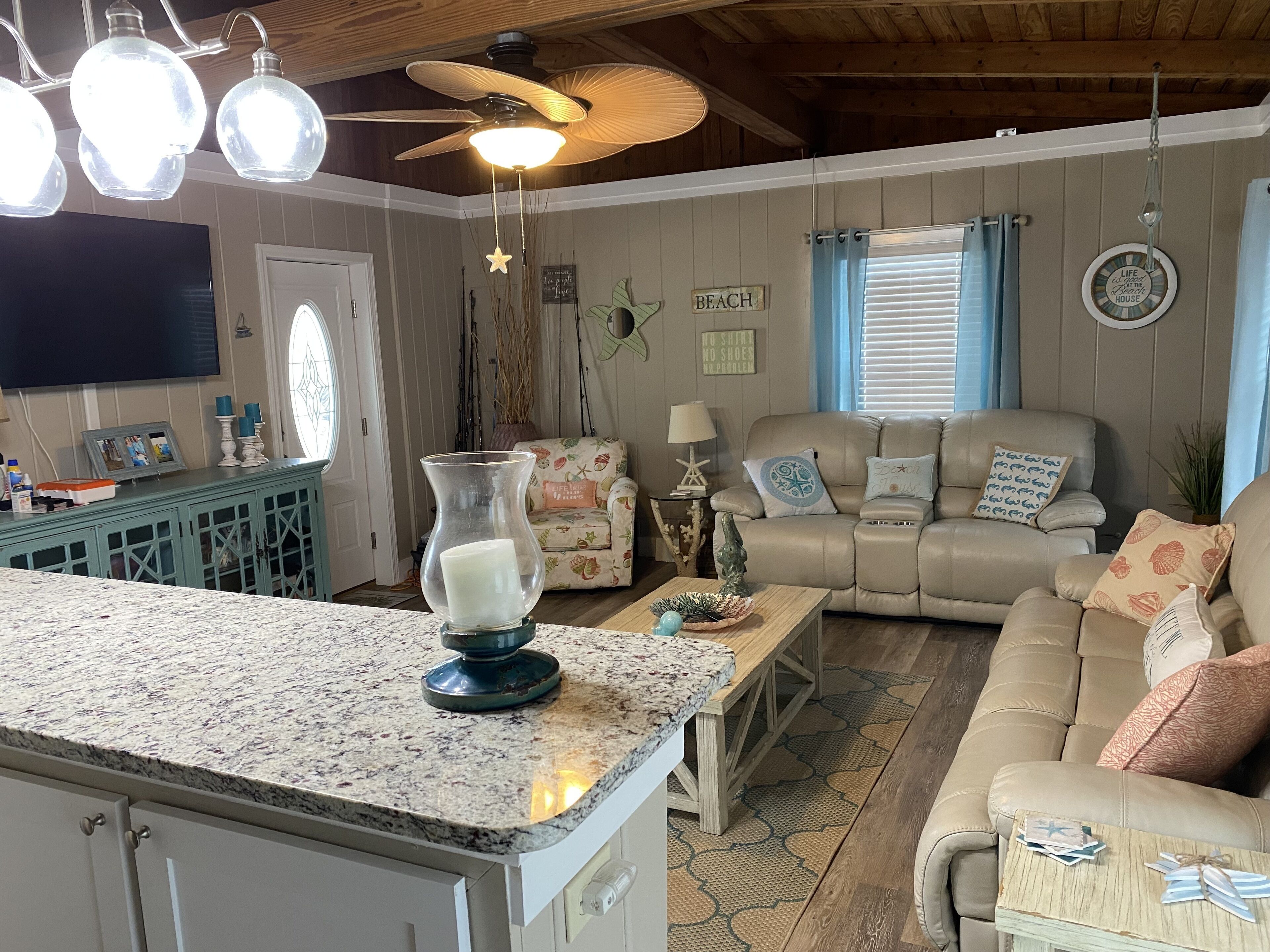 Recently renovated house just steps from the beach 