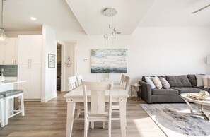 Smart TV, videojuegos, libros y biblioteca musical 