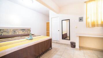 Habitación superior, vista a la ciudad | Wifi gratis