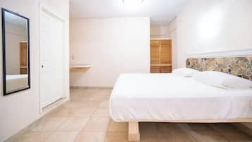 Habitación doble, vista a la ciudad | Wifi gratis