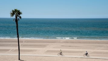 Sun-loungers, beach towels