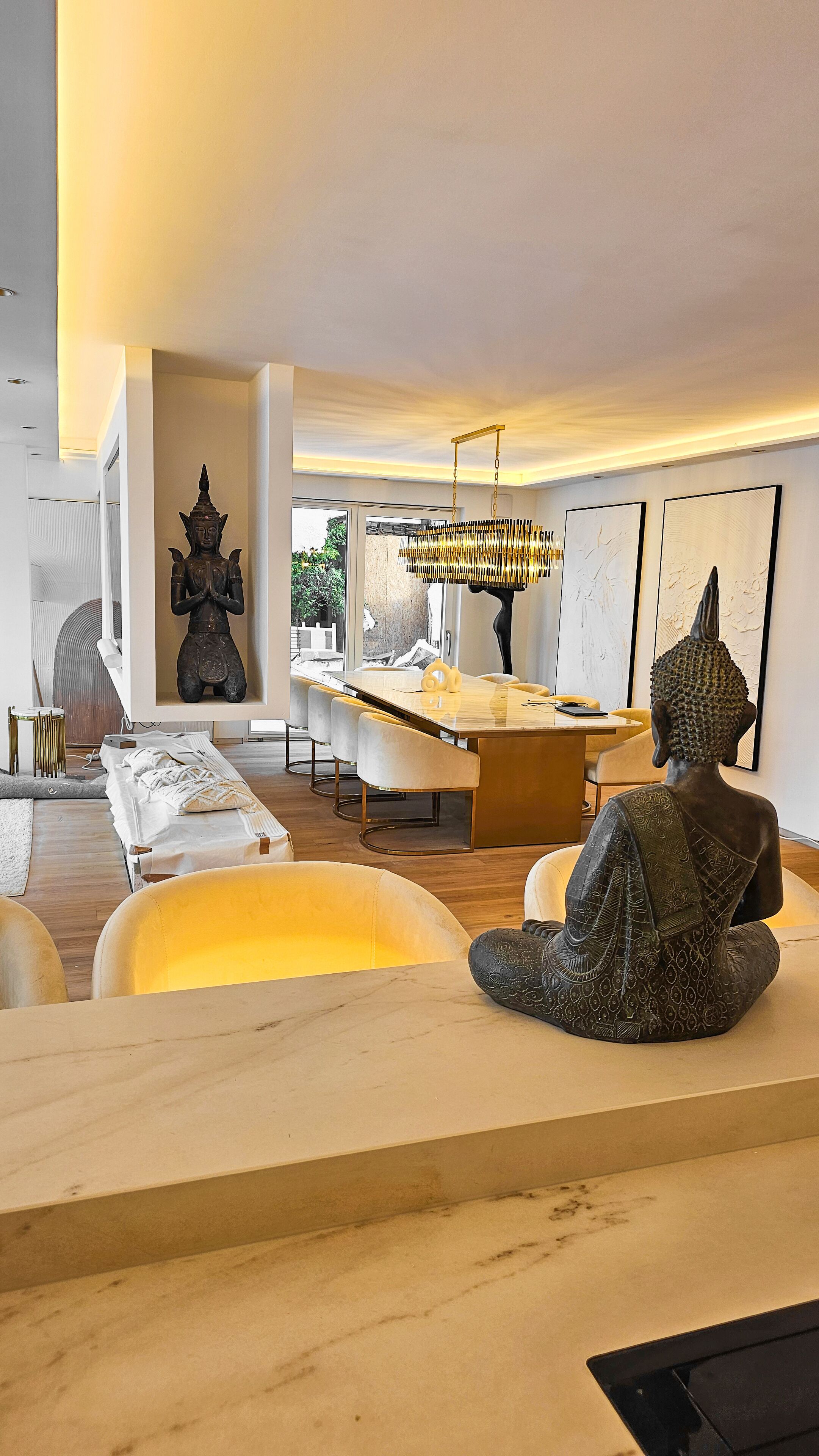 Luxury Apartment | In-room dining