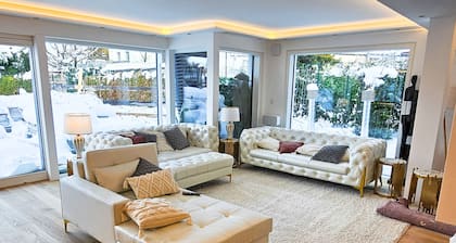 Luxus Neubau 170m2 Loft mit Pool Garten