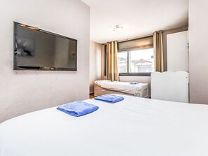 4 間睡房、可攜式嬰兒床、免費 Wi-Fi
