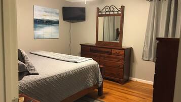 3 bedrooms, iron/ironing board, free WiFi, bed sheets