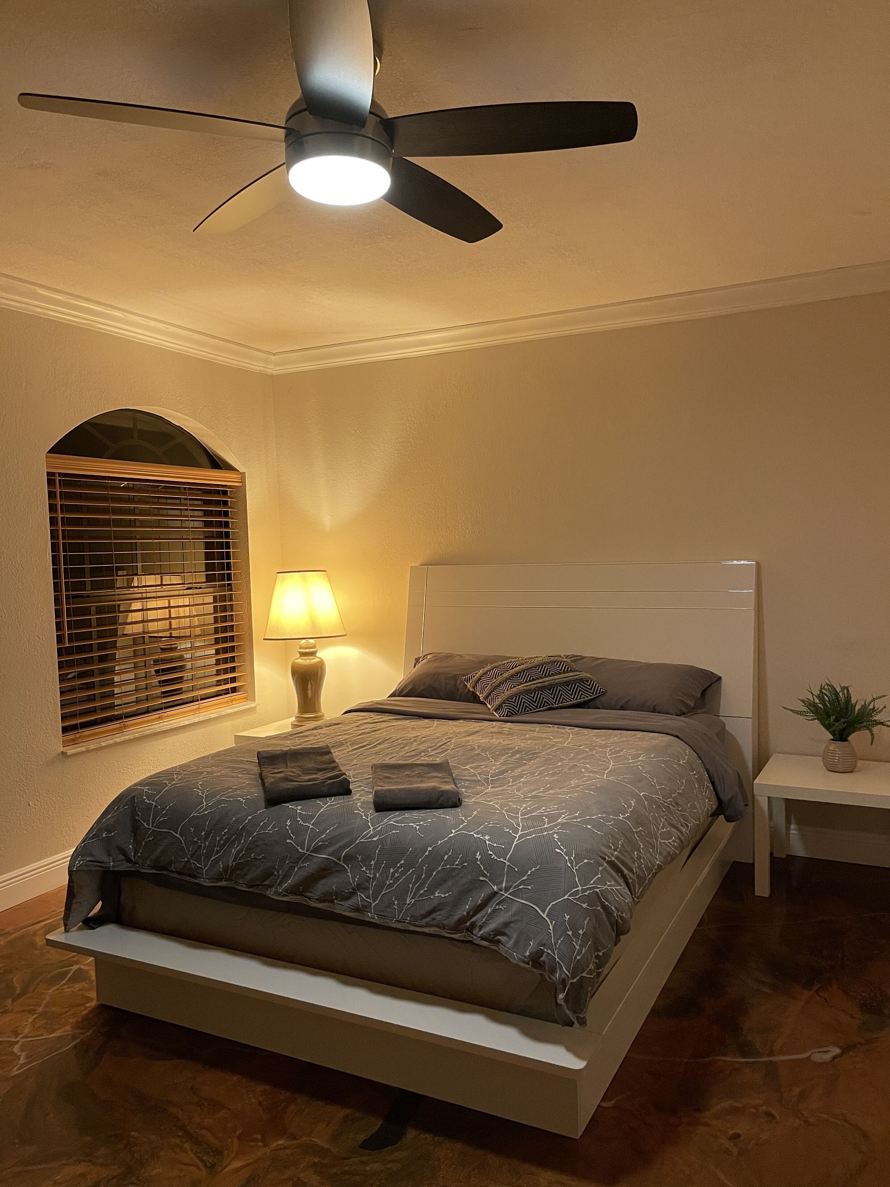 Very large and interesting shared home in West Boca!