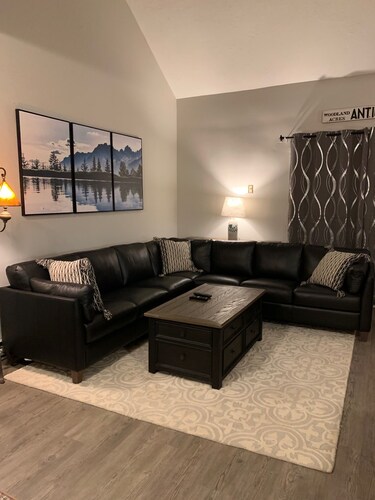 Serene Mountain Retreat