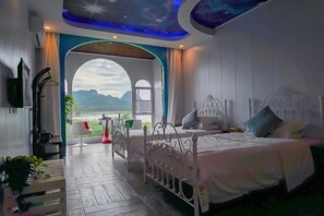 Unclassified image, 3 of 55, button - Home on the Cloud, Sky Land, Lake View B&B (Qiubei)