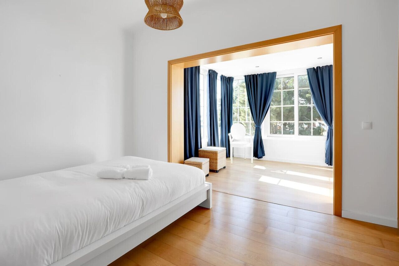 4 bedrooms, WiFi, bed sheets