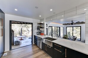 Microwave, oven, stovetop, dishwasher - Riverfront Retreat w/ Mountain Views (Buena Vista)