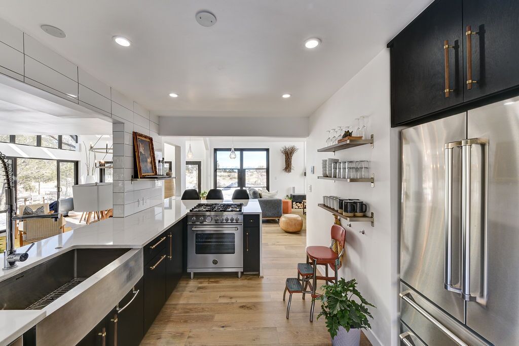 Riverfront Retreat w/ Mountain Views