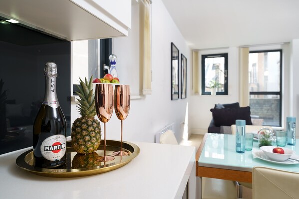 Dining - Location Trafalgar Square 1 Bedr/3 Beds sleeps 6 (Greater London)