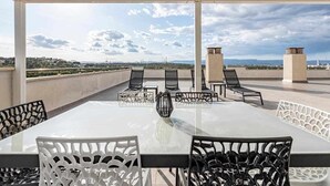 Outdoor dining - Aimar Atico Duplex Playa la Pineda Port Aventura (Pineda, La)