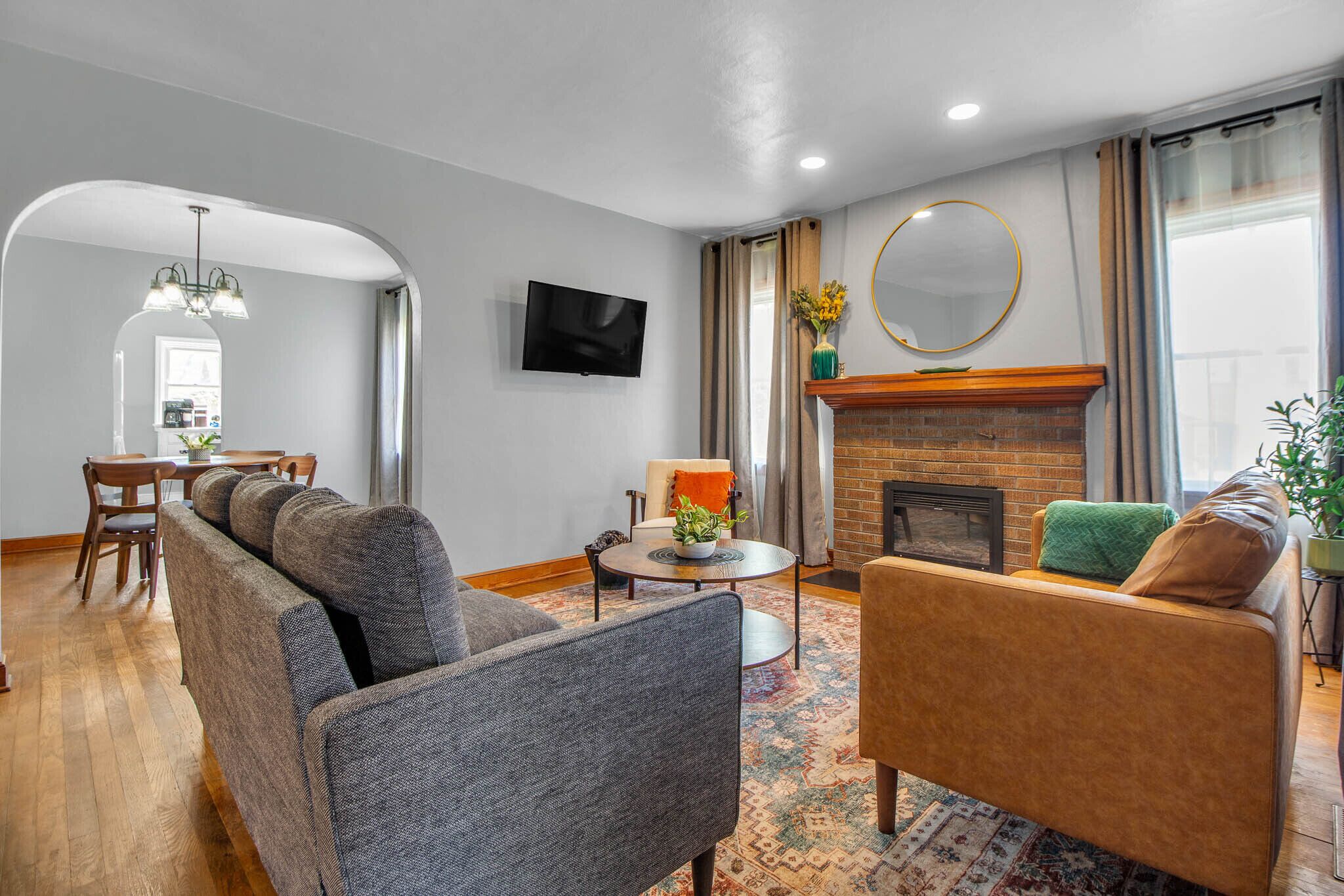 Quiet Downtown Marion House