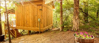 Relax & Rejuvenate at Romantic Enchanted Cottage