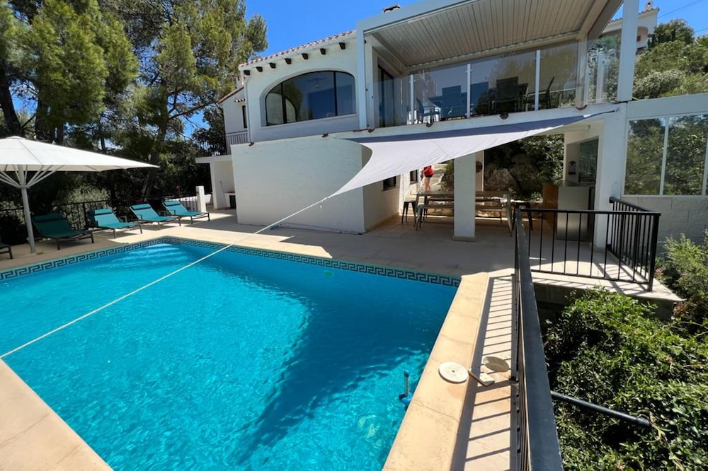 HORIZONTE - Fabuloso chalet con piscina privada. Wifi gratis.