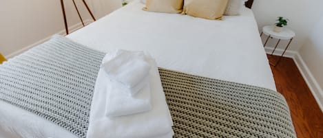 2 habitaciones, tabla de planchar con plancha y wifi gratis