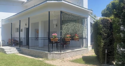 Durres 2-Beds, Garden, Parking, 100m to Beach