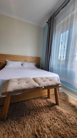 1 chambre, fer et planche à repasser, Wi-Fi, draps fournis