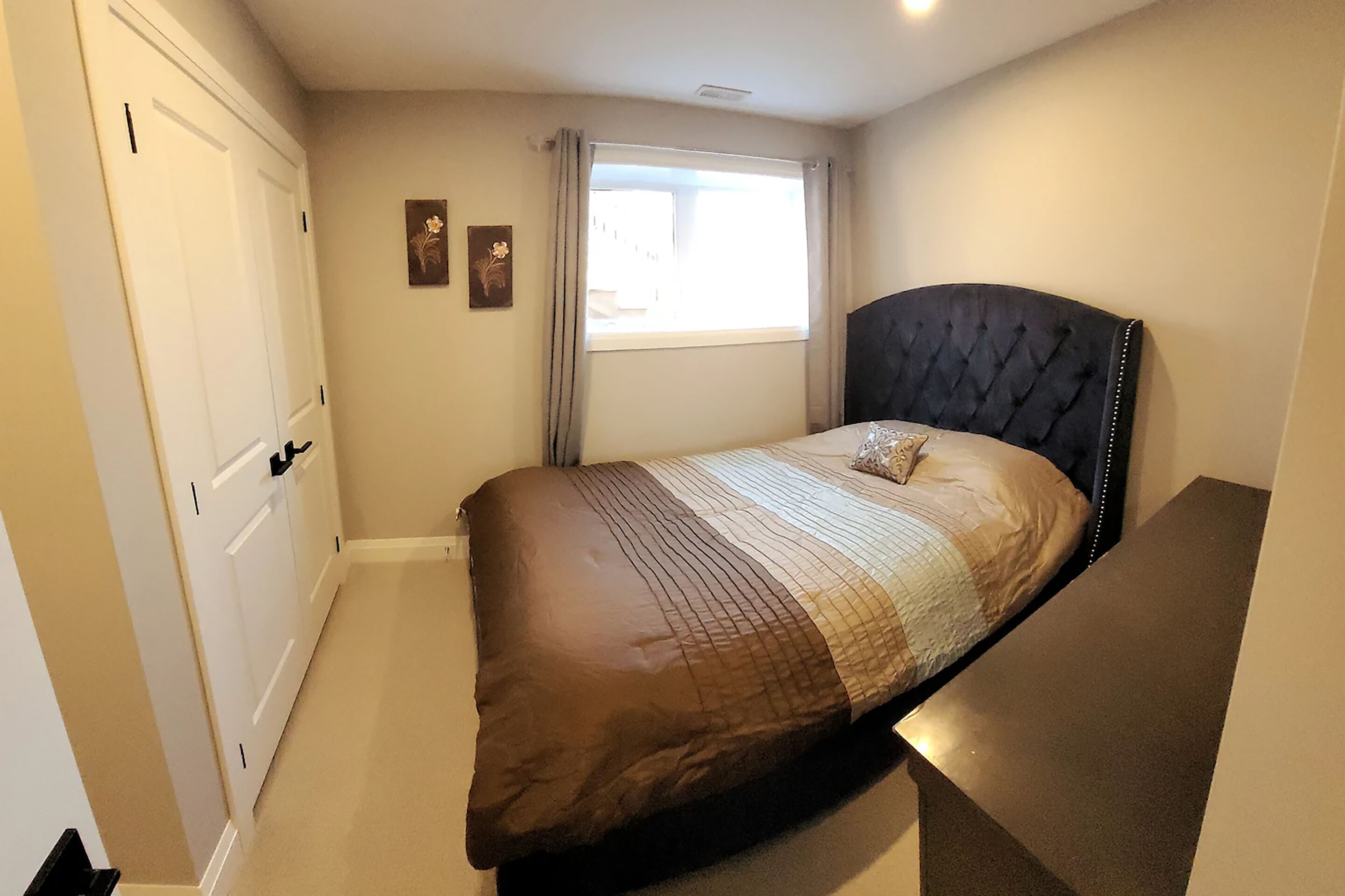 5 Minutes Nickel Beach/ Large Deck/ Family Atmosphere| Wineries| Niagara Falls