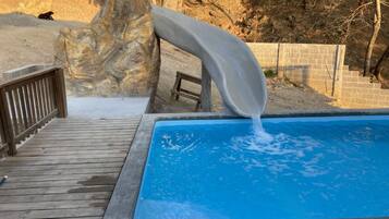 Piscine extérieure