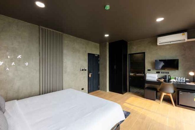 Décor unique, bureau, rideaux d’obscurcissement, accès au Wi-Fi (inclus)