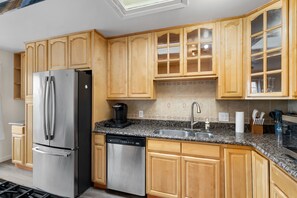 Fridge, microwave, oven, stovetop - Cozy Private Bedrooms with Shared Bath Kitchen near SFO (San Bruno)